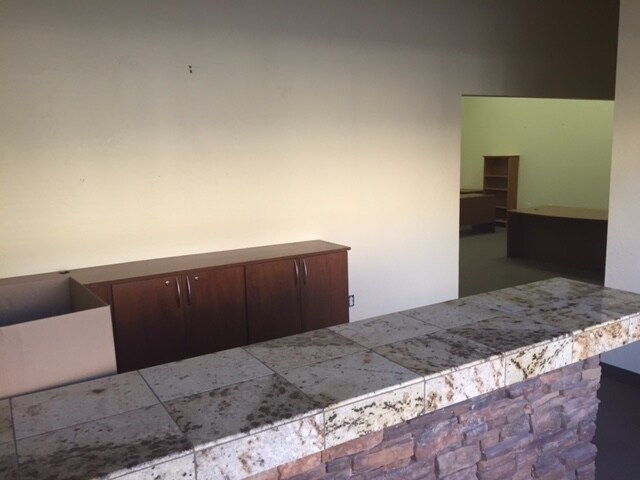 More Photos Of 1725 W Williams Dr, Phoenix Unknown For Lease
