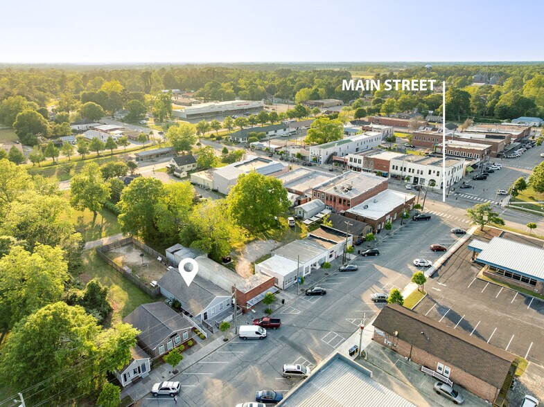 More Photos Of 213 S Wright St, Burgaw Daycare Center For Sale