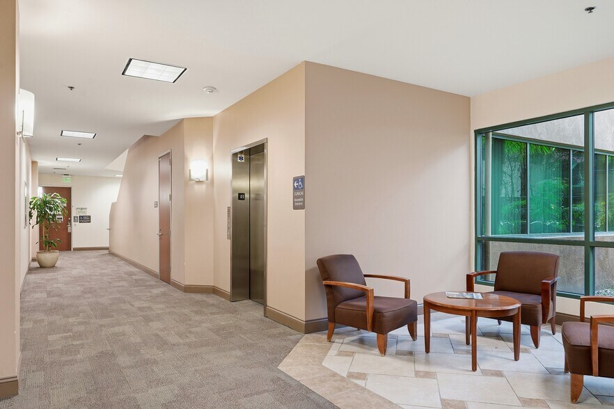 More Photos Of 1000 Newbury Rd, Thousand Oaks Medical For Sale