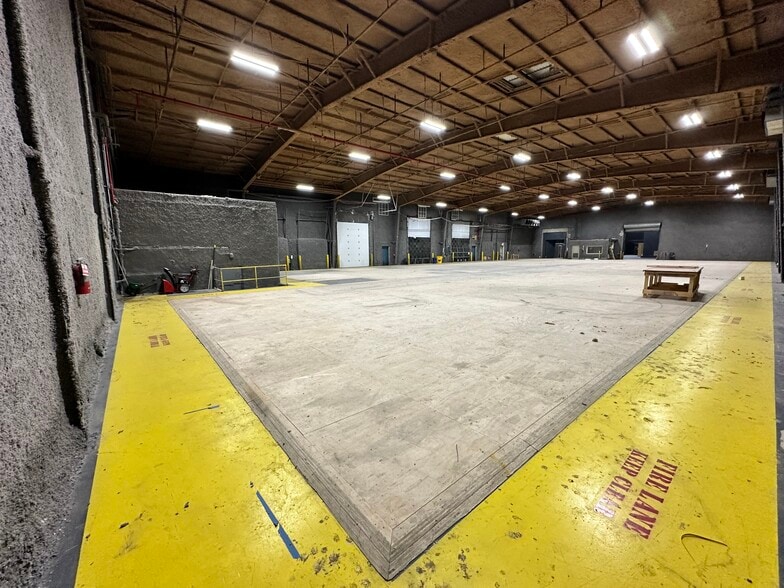 More Photos Of 4865 Arthur Kill Rd, Staten Island Warehouse For Sale