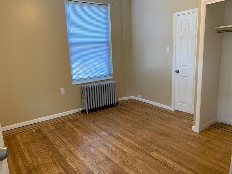 More Photos Of 401 S Springfield Rd, Clifton Heights Storefront Retail Residential For Sale