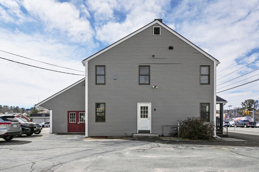 More Photos Of 325 Southbridge St, Auburn Storefront Retail Office For Sale