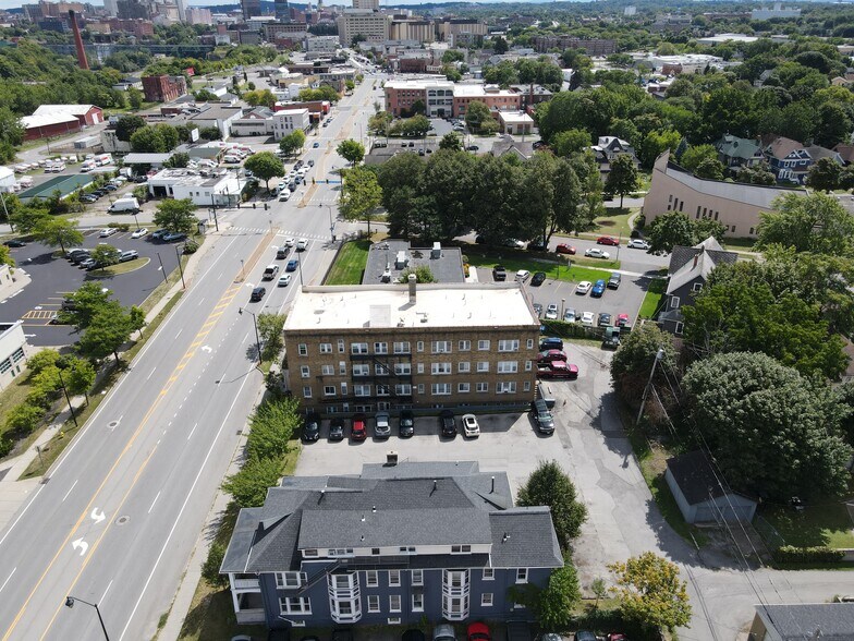 More Photos Of 189 Lake Ave, Rochester Apartments For Sale