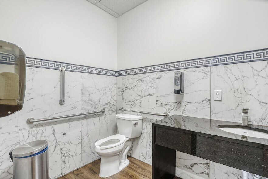 More Photos Of 5925 E Evans Ave, Denver Research And Development For Sale