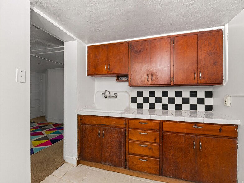 More Photos Of 457 E 100 S, Provo Apartments For Sale