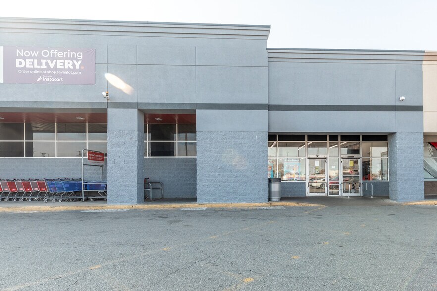 More Photos Of State St, East Saint Louis Unknown For Lease