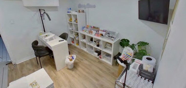 More Photos Of 15-17 Belmont St, Toronto Office Residential For Sale