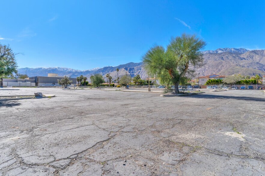 More Photos Of 0 Sunrise Way, Palm Springs Land For Sale