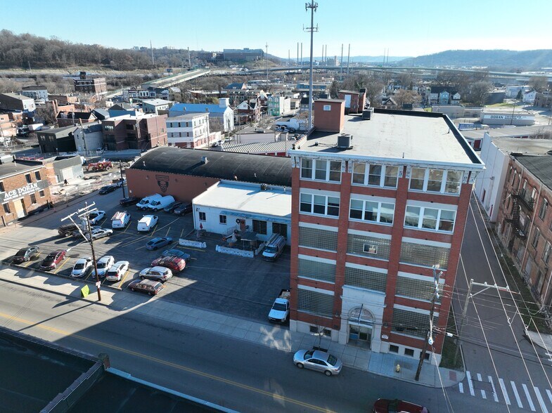 More Photos Of 1645 Blue Rock St, Cincinnati Light Manufacturing For Lease