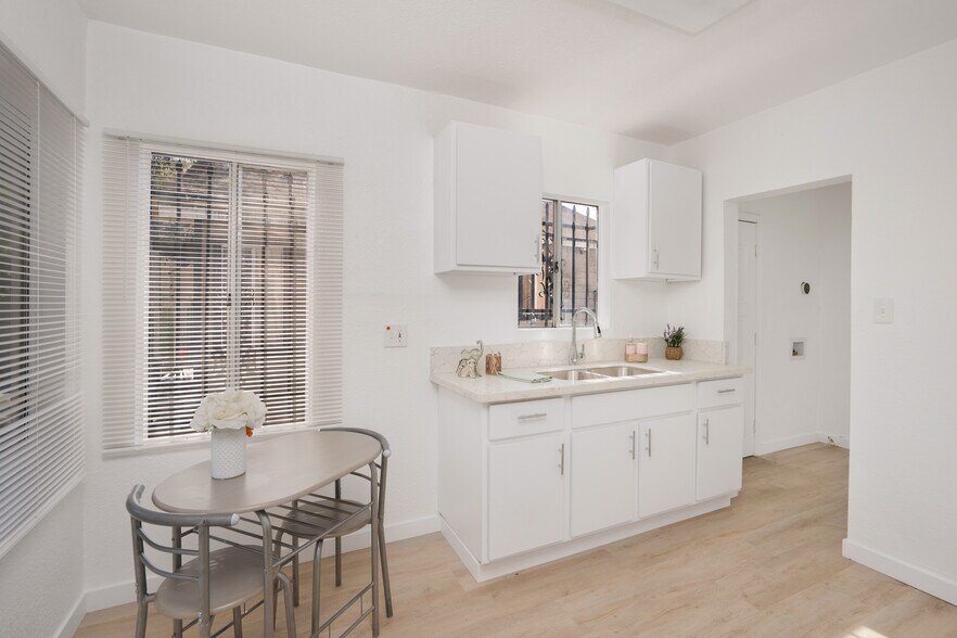 More Photos Of 9309 S Broadway, Los Angeles Multifamily For Sale