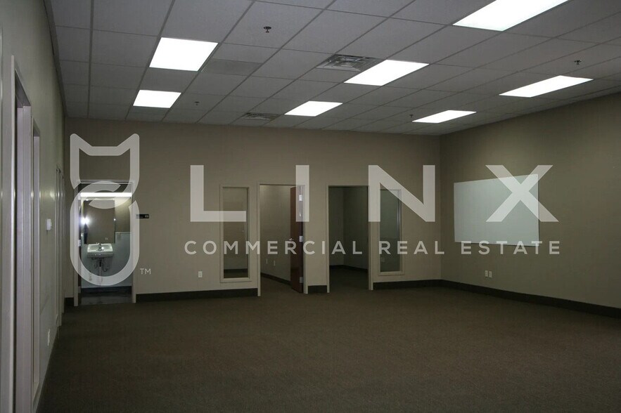 More Photos Of 1076 E Commerce St, Saint George Warehouse For Lease