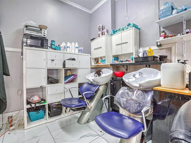 More Photos Of 2351-2357 Rue Jean-Talon E, Montréal Storefront Retail Residential For Lease