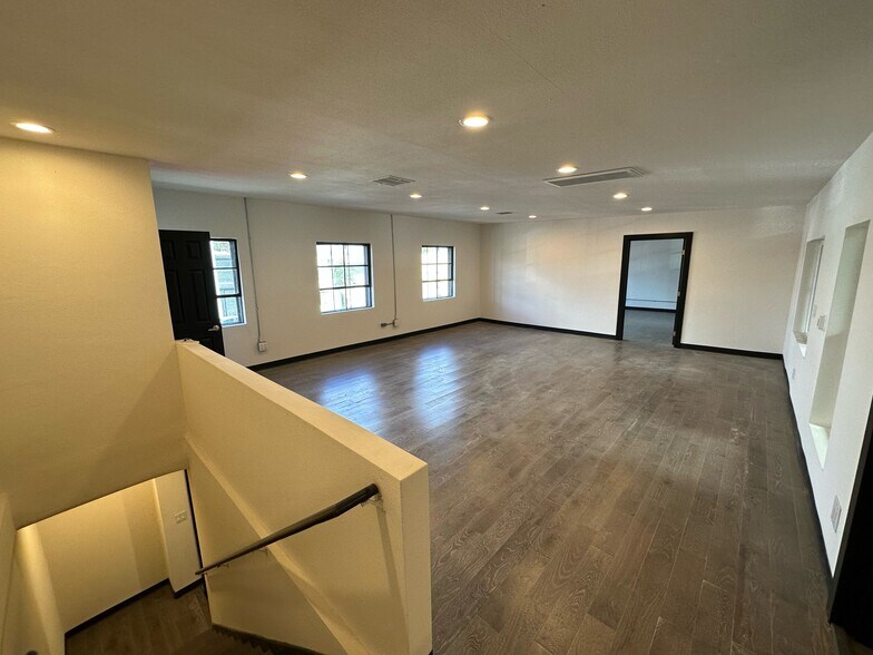 More Photos Of 4116 W Jefferson Blvd, Los Angeles Industrial For Lease