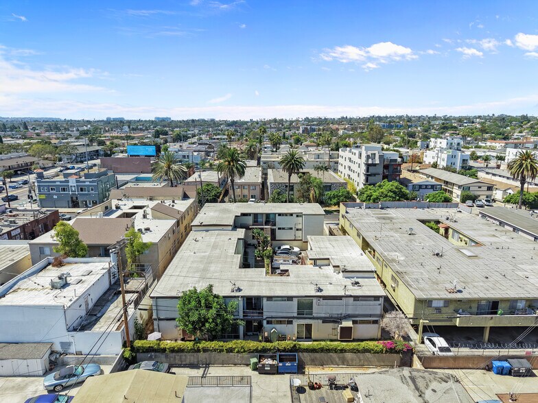 More Photos Of 3750 Midvale Ave, Los Angeles Apartments For Sale