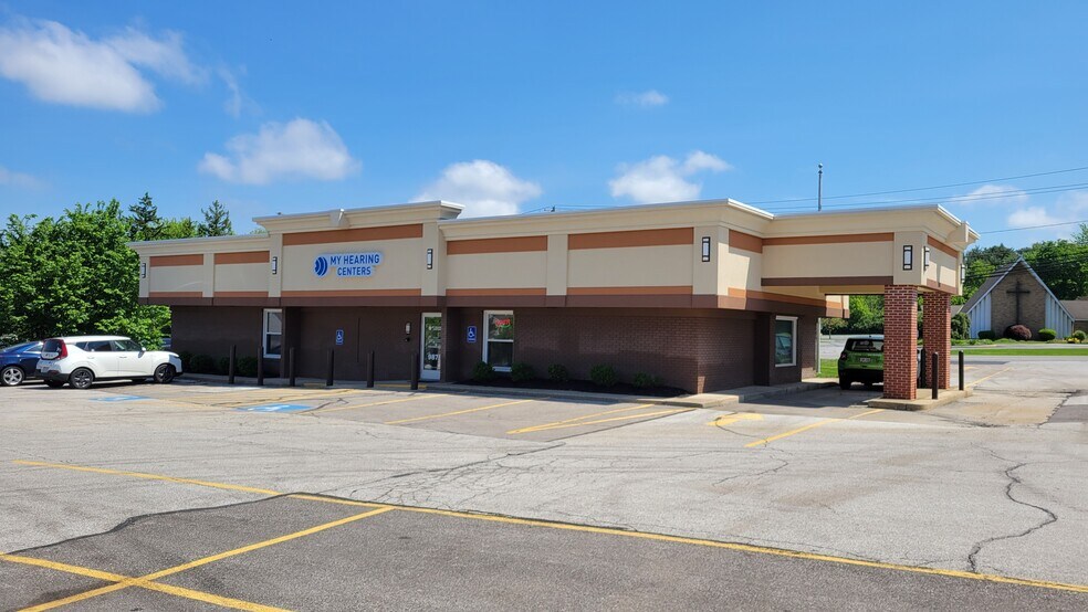 More Photos Of 9853 Johnnycake Ridge Rd, Mentor Unknown For Lease
