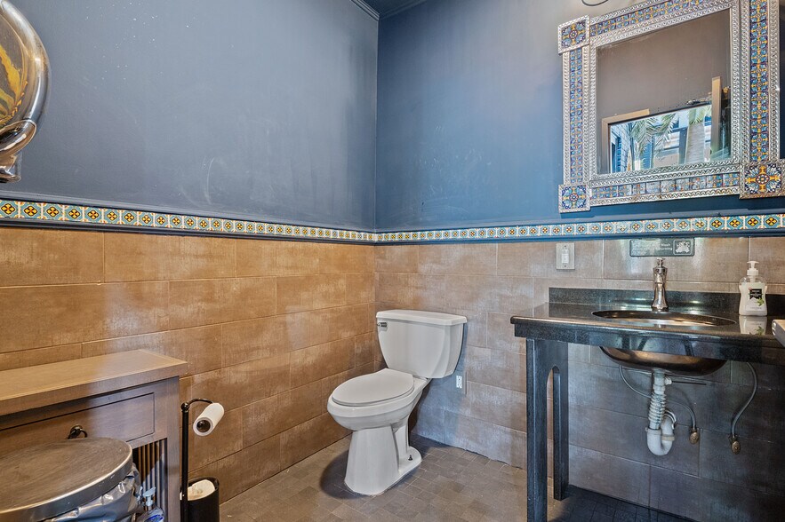 More Photos Of 3417 Park Ave, Weehawken Restaurant For Sale