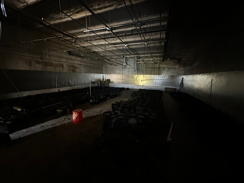 More Photos Of 611 Azalea Dr, Muskogee Warehouse For Sale