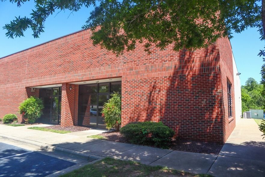 More Photos Of 8810 Westgate Park Dr, Raleigh Flex For Lease