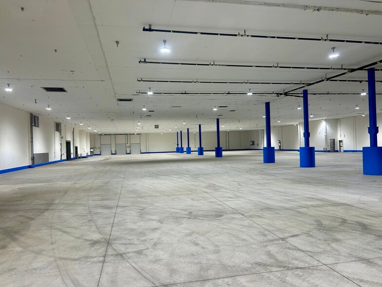 More Photos Of 1111 Navy Dr, Stockton Warehouse For Sale