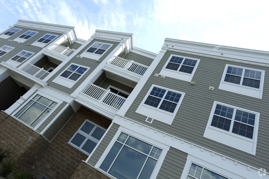 More Photos Of 2 Hennessey Blvd, Atlantic Highlands Coworking Space