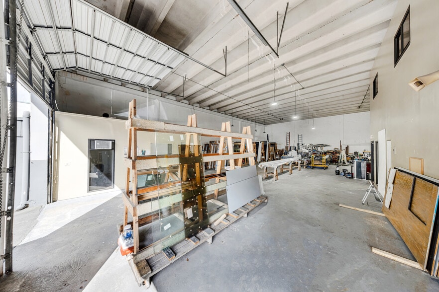 More Photos Of 7781-7787 NW 56th St, Miami Warehouse For Sale