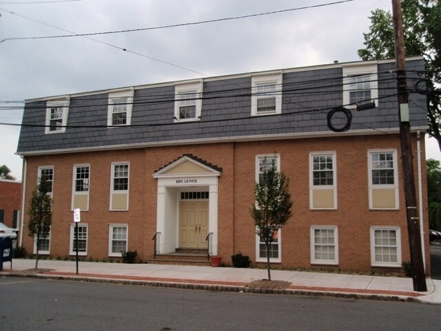 More Photos Of 220 Lenox Ave, Westfield Office For Lease