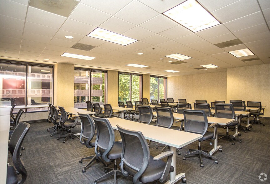 More Photos Of 2727 Paces Ferry Rd SE, Atlanta Office For Lease