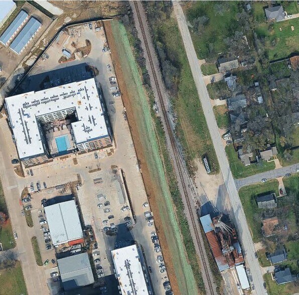More Photos Of 116 N Dobson St, Burleson Office For Lease