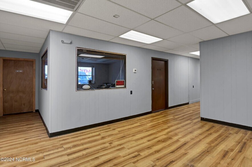 More Photos Of 813 S 16th St, Wilmington Office For Lease