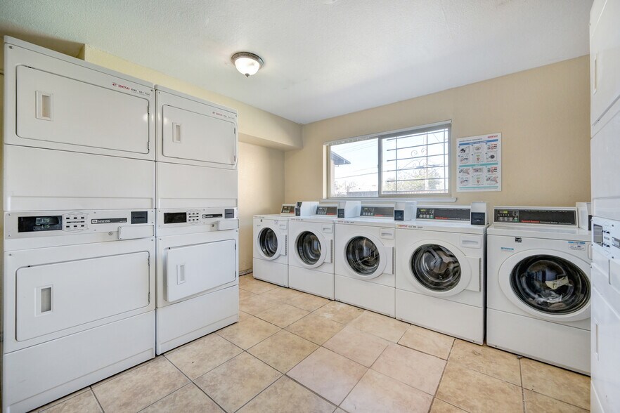 More Photos Of 10501 Croetto Way, Rancho Cordova Apartments For Sale