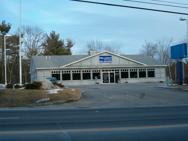 More Photos Of 282 N Broadway, Salem Auto Dealership For Lease