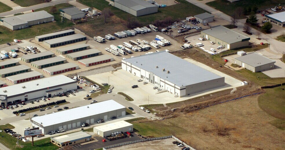 More Photos Of 1108 NW Bush Dr, Grain Valley Industrial For Lease