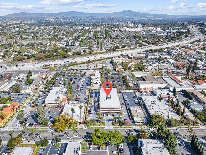 More Photos Of 2107 N Broadway, Santa Ana Loft Creative Space For Sale