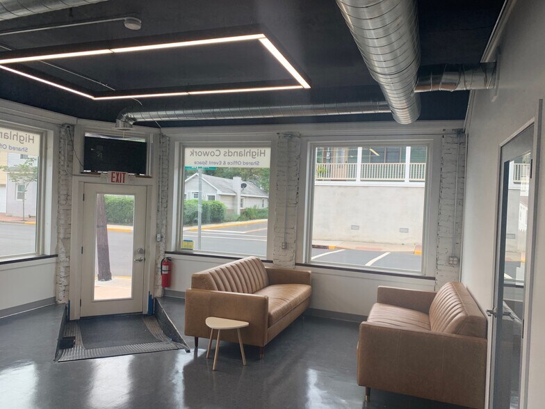 More Photos Of 196 Bay Ave, Highlands General Retail For Sale