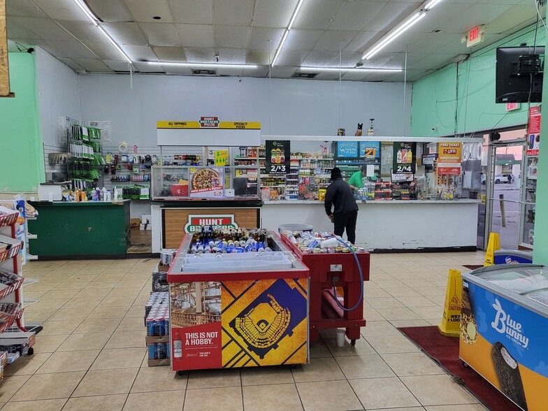 More Photos Of 10553 Homestead Rd, Houston General Retail For Sale