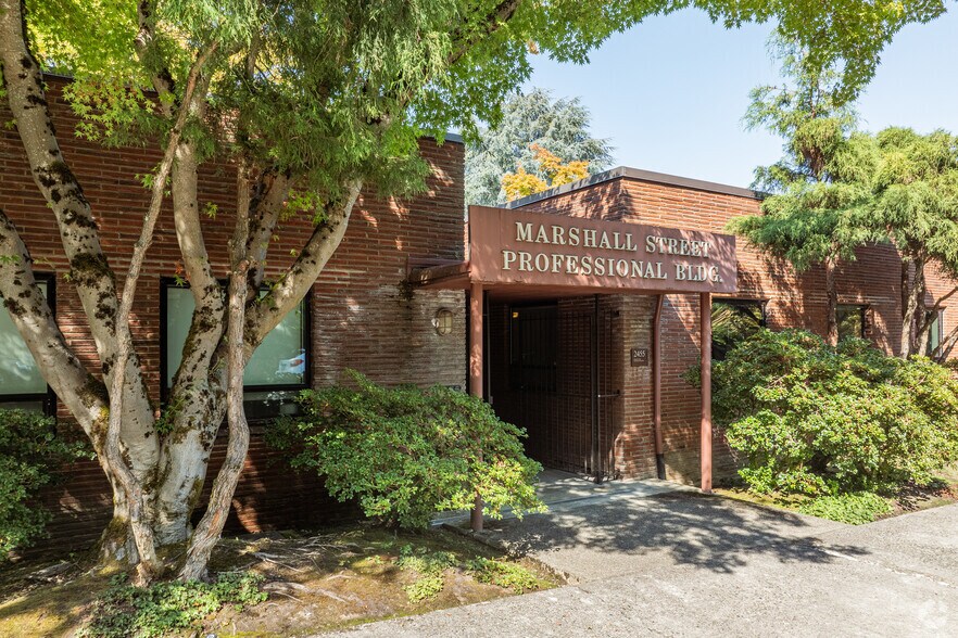 More Photos Of 2455 NW Marshall St, Portland Office For Lease