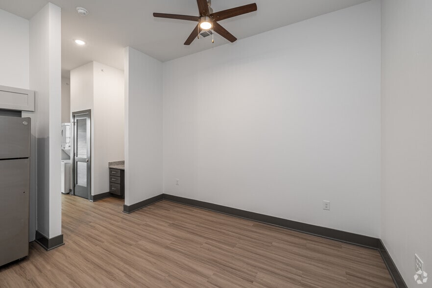 More Photos Of 627 Emma ave, Springdale Apartments For Lease