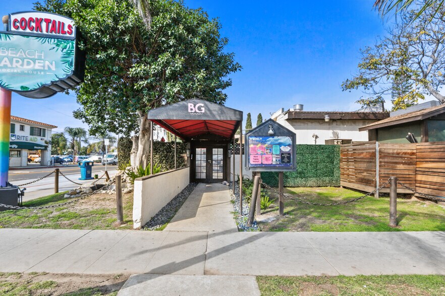 Primary Photo Of 1923 E Broadway, Long Beach Restaurant For Lease
