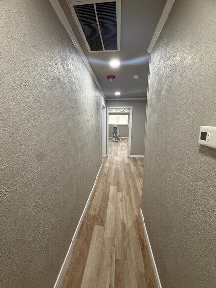 More Photos Of 1315 24th Ave SW, Norman Office For Lease