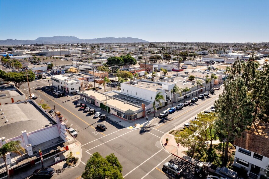More Photos Of 700-706 S A St, Oxnard Storefront Retail Office For Sale