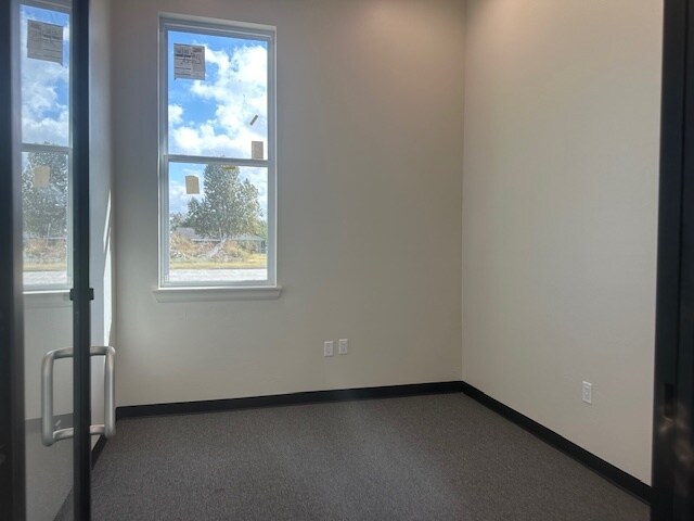 More Photos Of 1010 S Santa Fe Ave, Moore Office For Lease