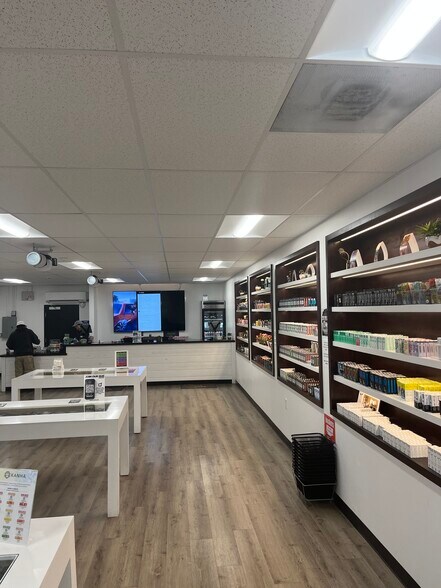 More Photos Of 113-119 N A St, Lompoc Storefront Retail Office For Sale