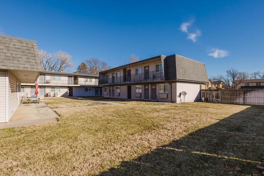 More Photos Of 3007 Sierra Pky, Hutchinson Apartments For Sale