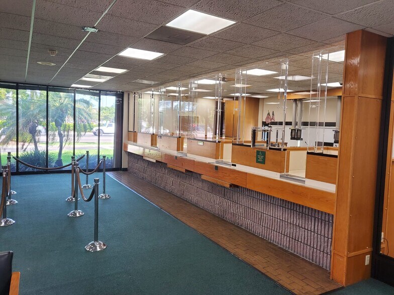 More Photos Of 1750 NE 8th St, Homestead Bank For Sale