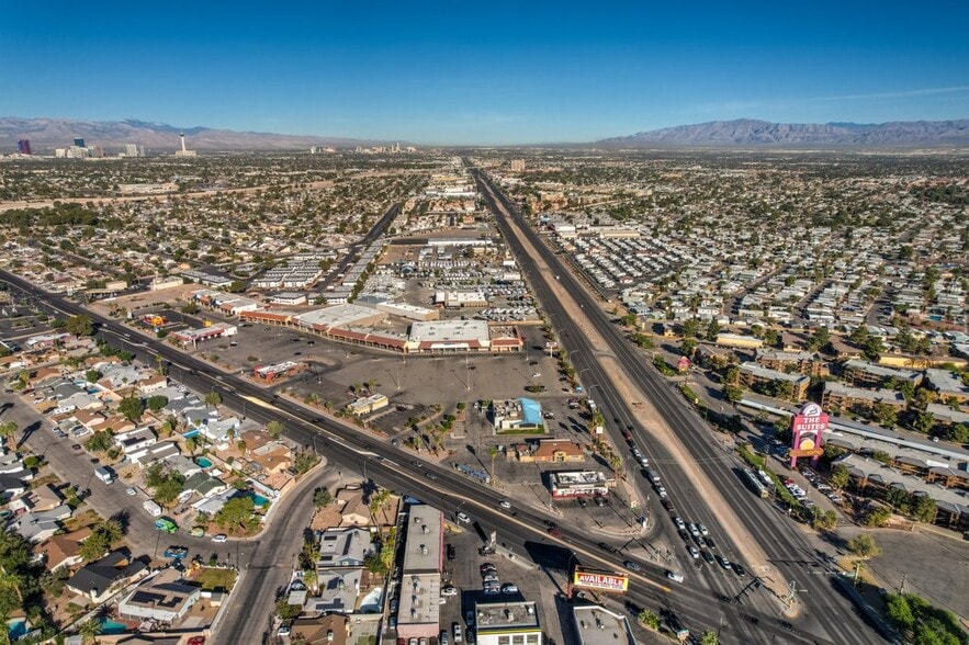 More Photos Of 4640 E Flamingo Rd, Las Vegas Storefront Retail Office For Lease