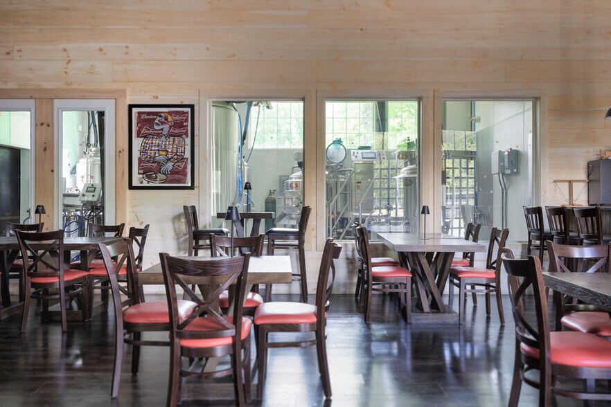 More Photos Of 1471 Denning Rd, Claryville Restaurant For Sale