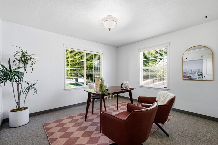 More Photos Of 2490 N Locust Grove Rd, Meridian Office For Sale