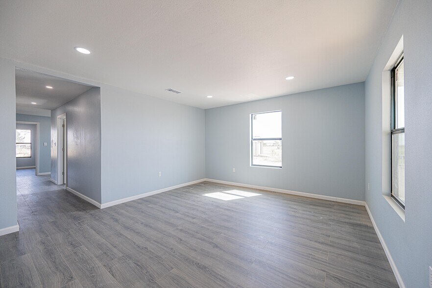 More Photos Of 241 Bass St, Odessa Land For Sale