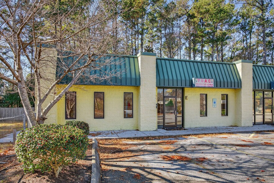 More Photos Of 3910 Princess Place Dr, Wilmington Daycare Center For Lease