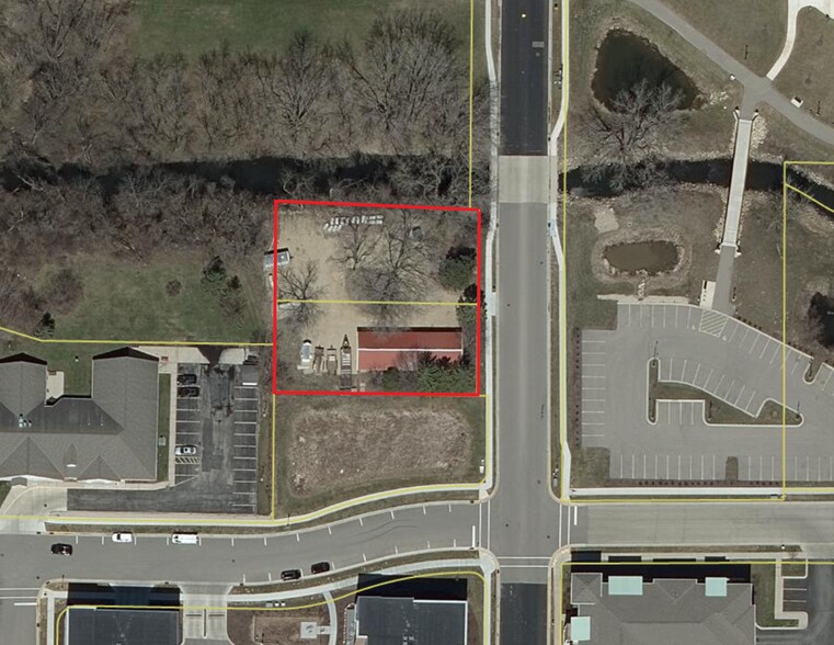 More Photos Of 112 N Madison St, Waunakee Land For Sale